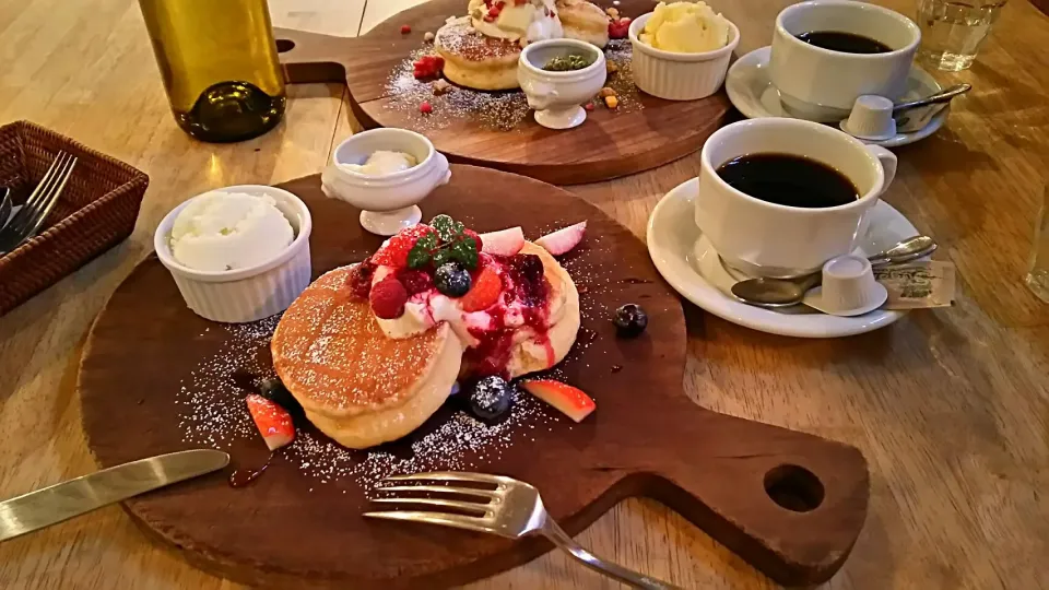 Snapdishの料理写真:ベリーベリーpancake🍰|キム姉さん