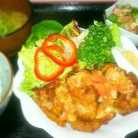 Snapdishの料理写真:とり唐揚げのトマトソース
ベーコンとキャベツ卵白炒め|kiyomiさん