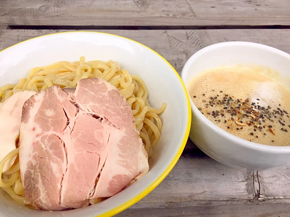 ポルチーニ茸香るカプチーノつけ麺|じゅんさん