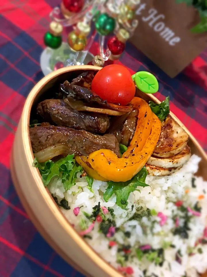 12月15日 和牛モモステーキ弁当✨|ショコラさん