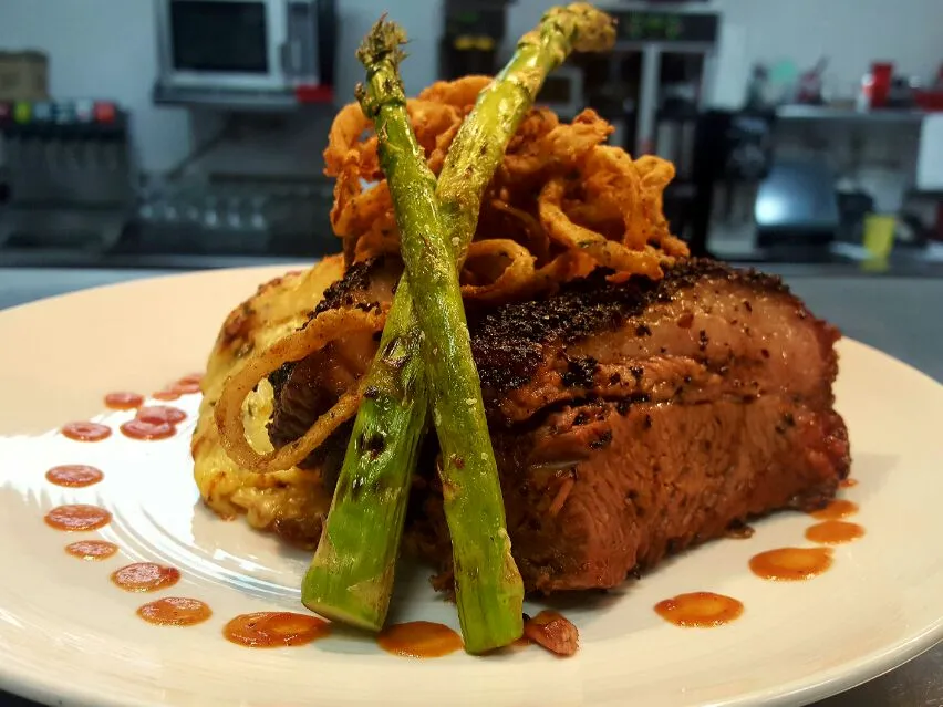 Smoked Brisket over Asiago and Parmesean Au Graten Potatoes with Grilled Asparagus..|chef Charlesさん