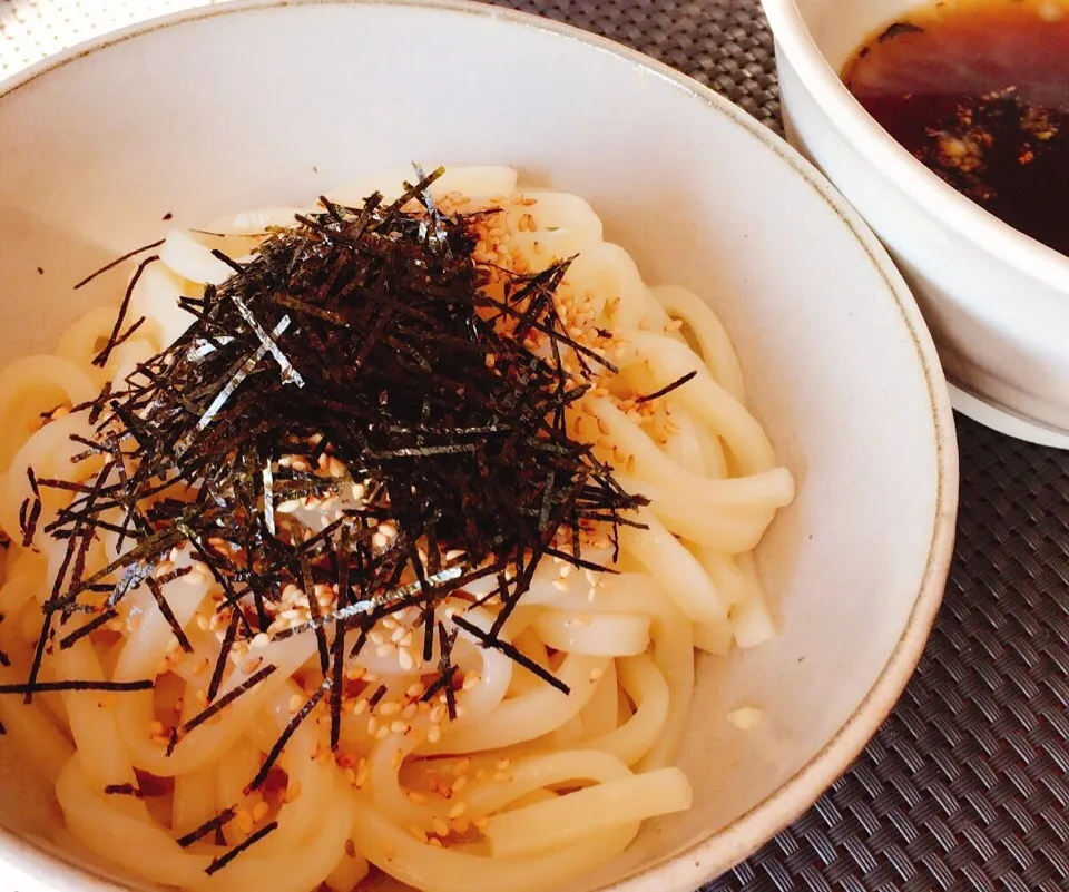 辛肉味噌つけうどん🍜🍜|まるりさん