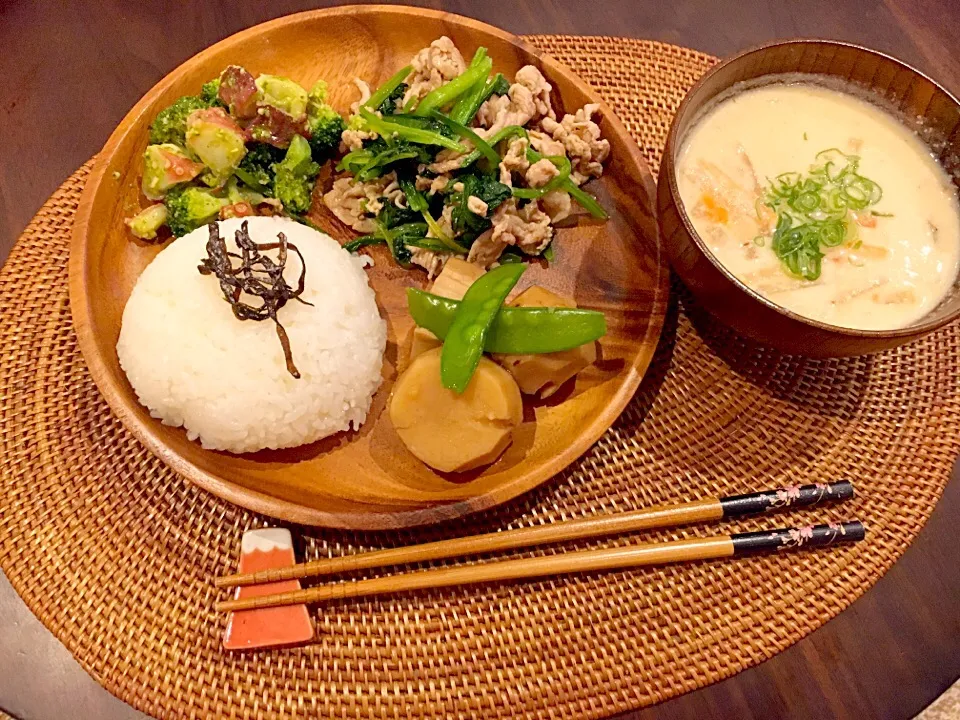 粕汁 豚肉と小松菜おひたし 里芋煮 タコとブロッコリーのジェノベーゼ|nasumさん