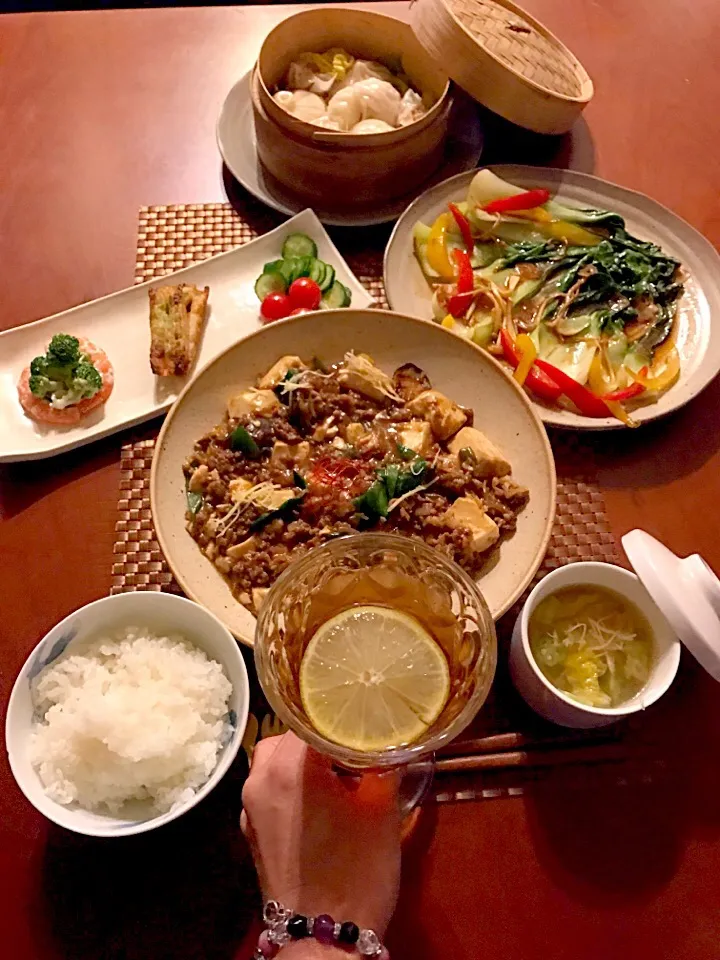 Today's Chinese Dinner🍴前菜･飲茶<小籠包･海老餅焼売･野菜焼売>･青梗菜のｵｲｽﾀｰｿｰｽ炒め･麻婆豆腐&茄子･白飯･白菜とｵｸﾗのとろみ中華ｽｰﾌﾟ|🌈Ami🍻さん