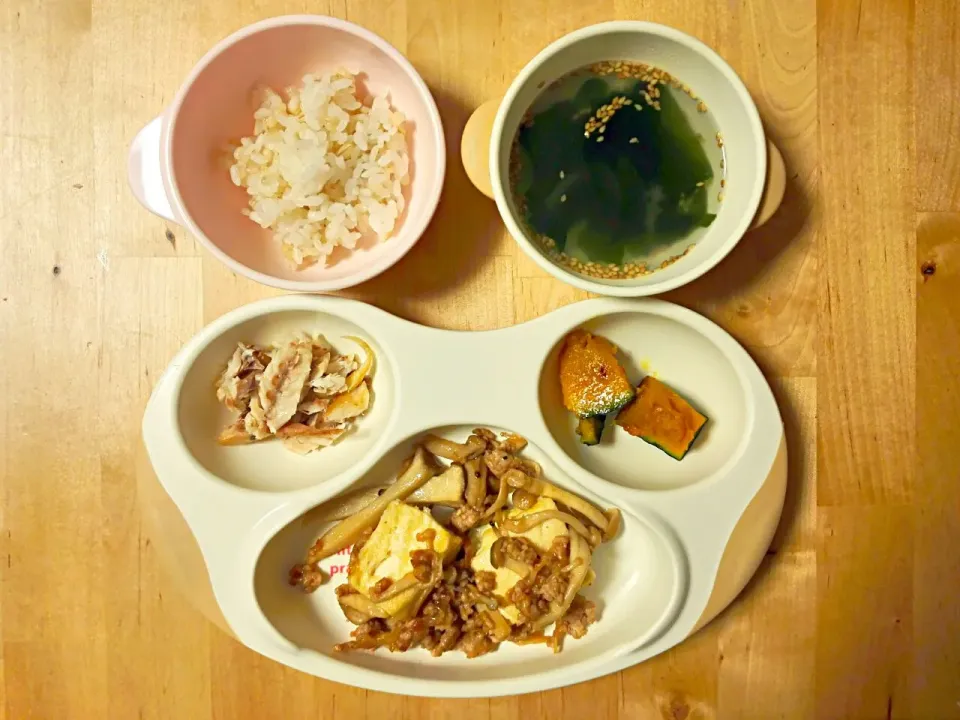 南瓜バター煮、焼き魚(真あじ)、豆腐ステーキそぼろあん、ごはん、わかめスープ(頂き物)|つきこさん