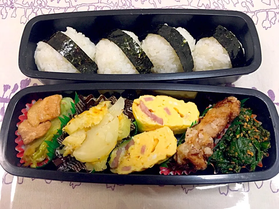 息子のお弁当 唐揚げ、ハムチーズ卵焼、ジャガイモのチーズ焼き、キャベツと豚のグルメソース焼き、法蓮草の胡麻和え|keitakumamaさん