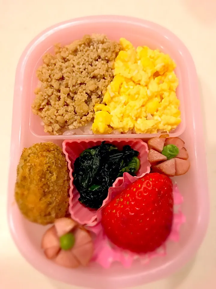 そぼろ丼のお弁当💕|Michiko Okamotoさん