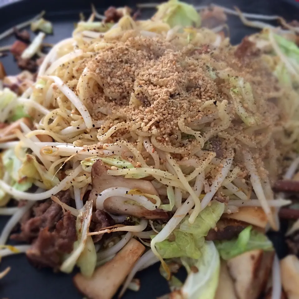 サッポロ一番 塩カルビ焼きそば風 塩焼きそば|ろっきぃさん