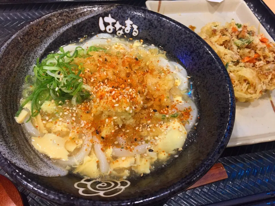 はなまるうどん 生姜玉子あんかけ（小）ヘルシー野菜かき揚げ|カウンター嬢さん