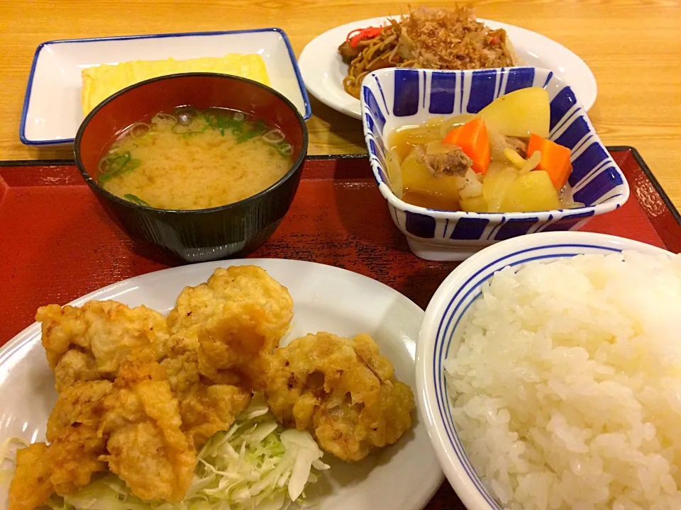 まいどおおきに食堂🍚
…ちょっと取り過ぎたし😅|Toru Satoさん