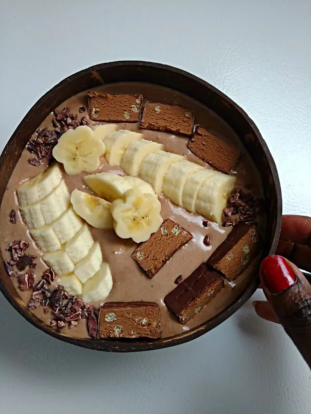 chocolate oatmeal smoothie bowl|paulaさん