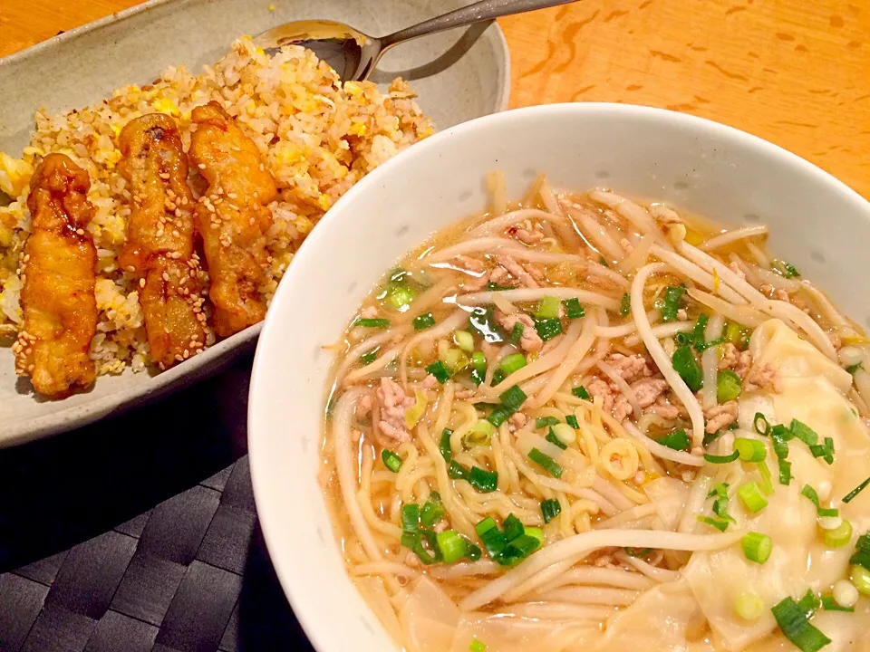 オヤジ特製
包まないワンタン麺（スープは鶏肉出汁）
揚げゴボウ添え（買って来た惣菜）の玉子チャーハン
同時に完成させるのちょっと大変でした。|doc3387さん