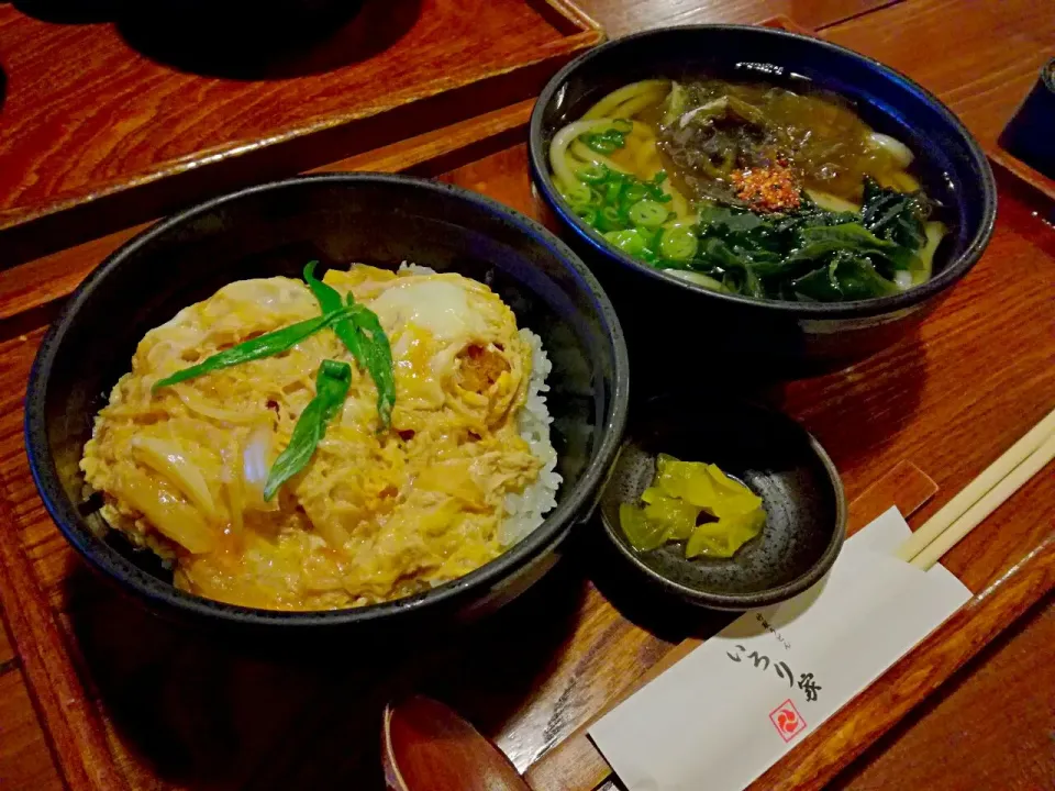 Snapdishの料理写真:竹取うどん　いろり家さん
カツ丼　昆布わかめうどんセット|korinoさん