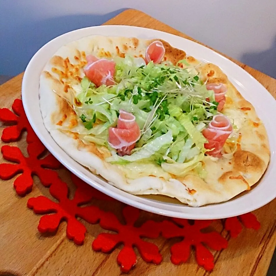 Snapdishの料理写真:クワトロチーズのお花畑ピザ|mi_neneco♪さん