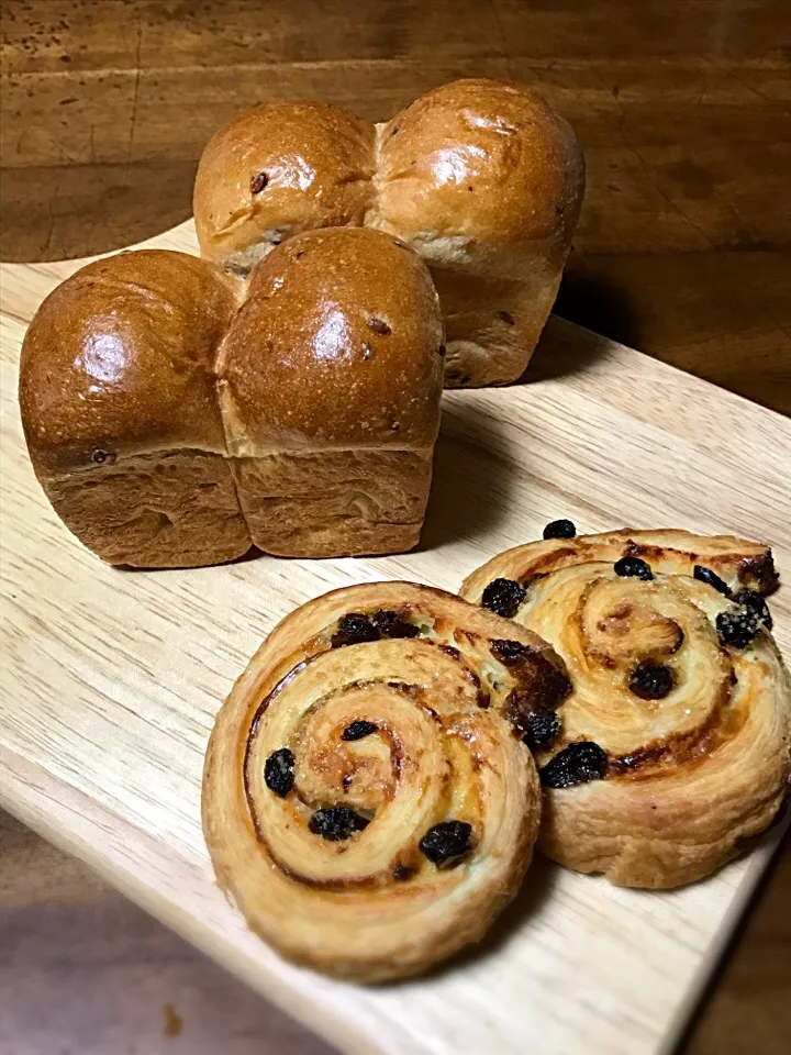 アマニ食パン💕りんごジュースを仕込水に、ほんのり甘い食パンです🍀|メリーさん