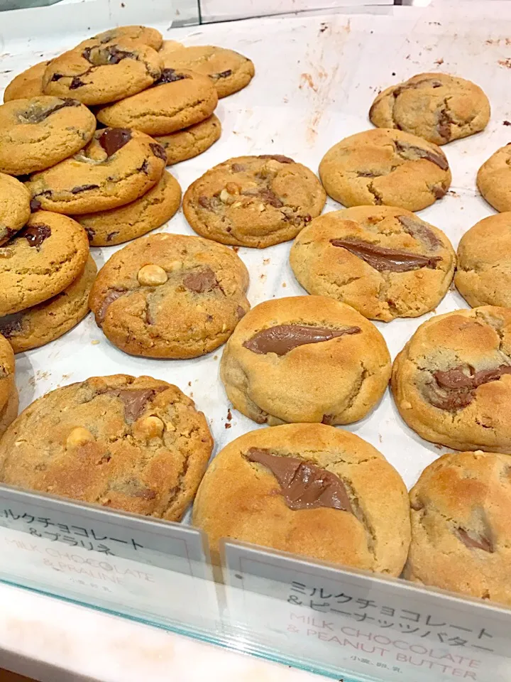 日本初上陸！Ben’s Cookiesのクッキー達😋|ジヨ美さん