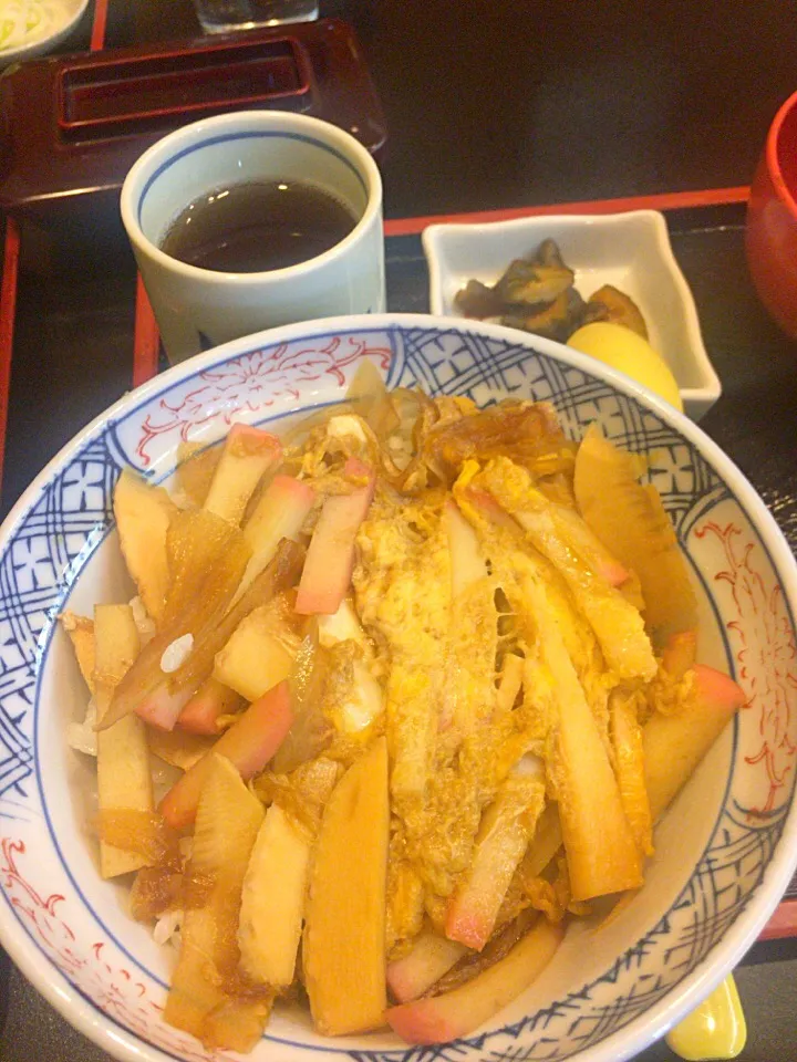 玉子丼
#昼食|プラムてつ。さん