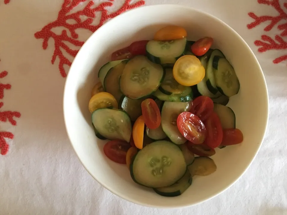 Cucumber and tomatoes pickles|Keicsさん