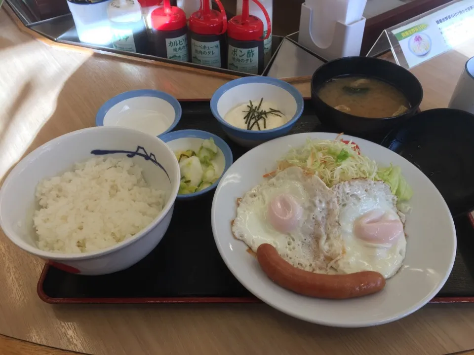 松屋の朝食|畑田 成治さん