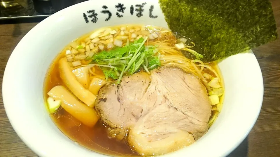 自家製麺 ほうきぼし 赤羽駅前店 の 正油らーめん ＠16139|大脇さん