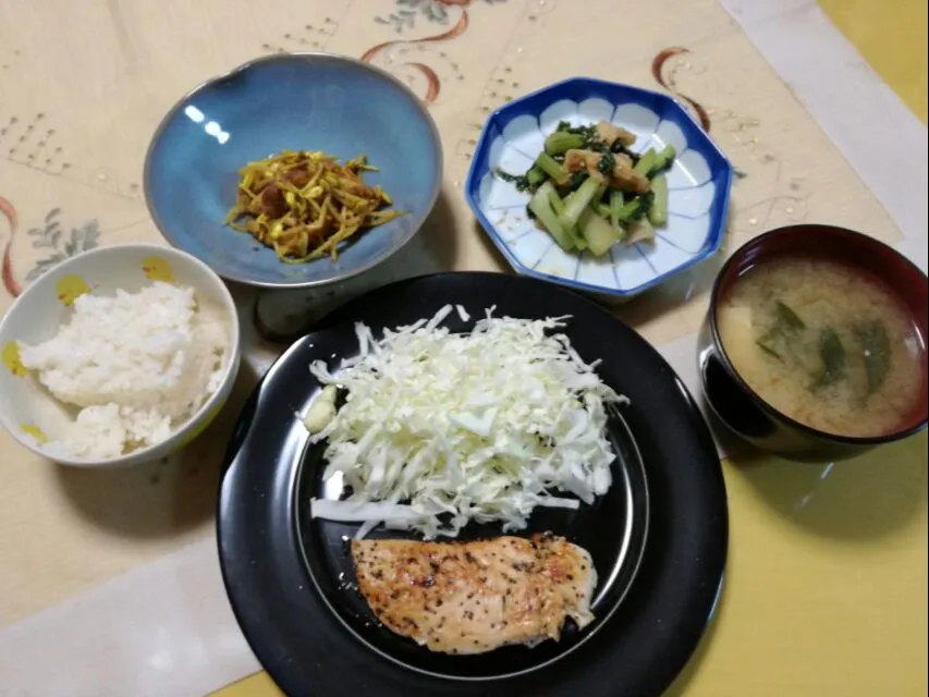 晩ごはん
  - チキンBP焼き
  - 蕪の葉と薄あげのきんぴら
  - もやしと竹輪のマヨカレー炒め
  - 豆腐ワカメお味噌汁|korinoさん