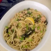 Spicy shrimp and bucatini pasta|Dina Beeさん