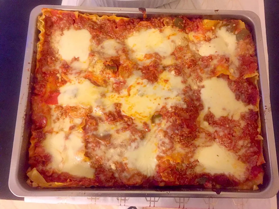 Snapdishの料理写真:Lasagna|Dina Beeさん