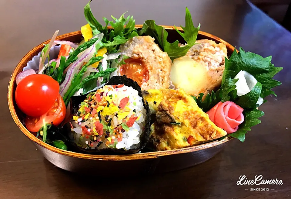 丸ごと野菜包みの煮込みハンバーグ&スパニッシュオムレツ#今日の私のお弁当🍱|とんちんさん