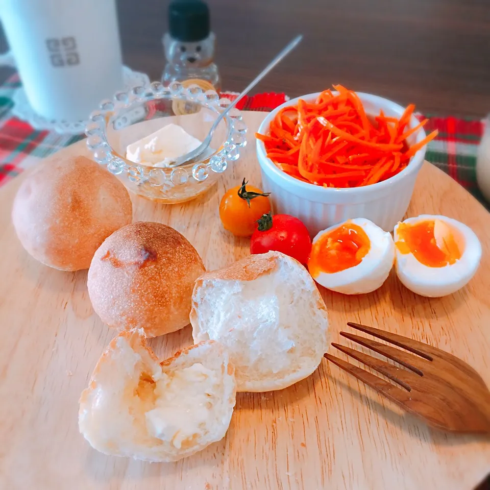 チャバタでシンプル朝食プレート🍽🌿|🍎ゆかりんご🍎さん