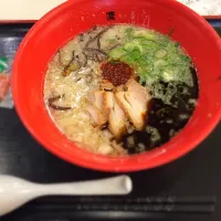 豚骨赤玉ラーメン|アドさん