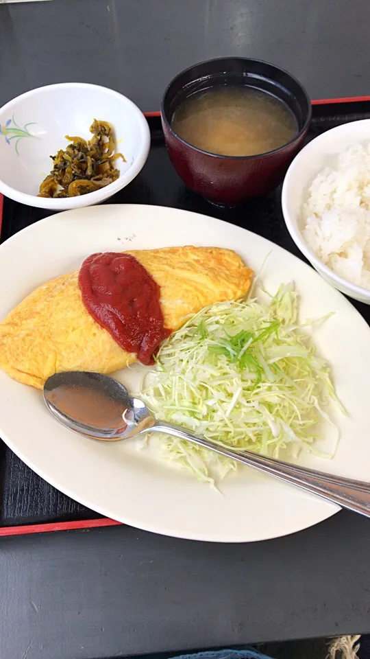 【競輪場メシ】京王閣競輪場のオムレツ定食|あつしさん