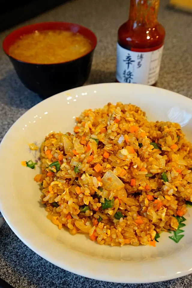 牛ひき肉のチャーハン
博多辛醬仕上げ|ユキ❄︎ミライさん