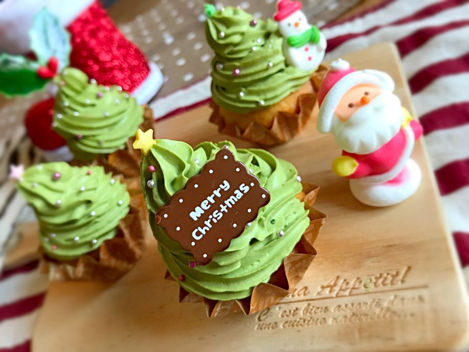 クリスマスパーティーに🎅ツリーカップケーキ 🎄