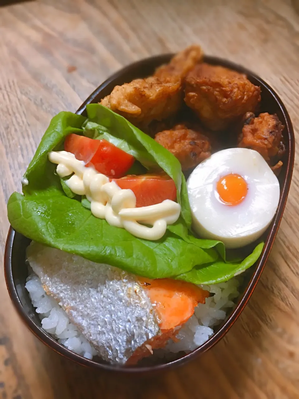 今日のお弁当
・焼鮭
・ザンギ風鳥胸唐揚げ
・味玉|akiさん