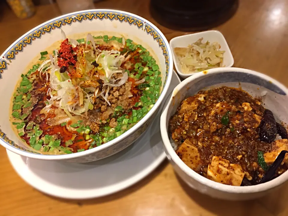 汁有担々麺・小麻婆丼|toshi,I🍴さん