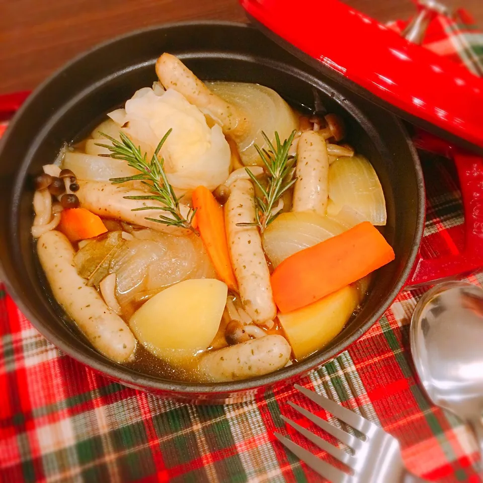 STAUBでコトコト煮込んだポトフ🍲💕|🍎ゆかりんご🍎さん