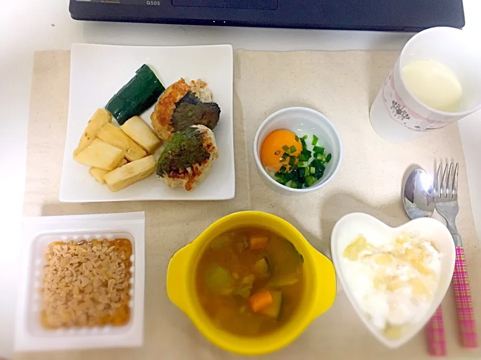 今日のお料理💝
スープカレー
納豆
青じその鳥つくね
寒天ヨーグルト
豆乳
粕漬け
長芋のわさび醤油漬け|リリーさん