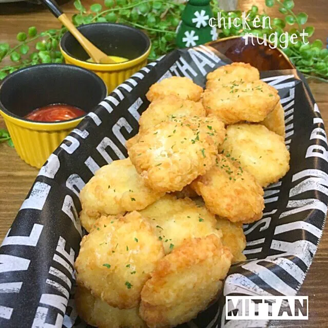 みったんさんの料理 お豆腐鶏胸肉のふんわりチキンナゲット❤︎水切り無し。ハニーBBQソースで✨|みったんさん