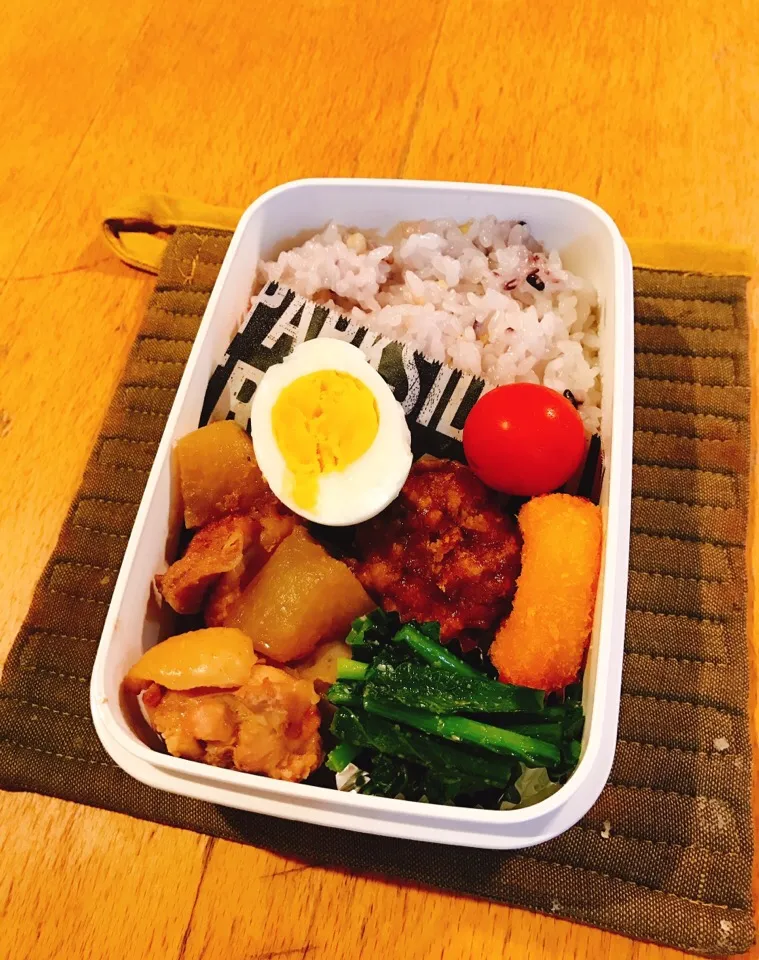 今日から冬休みと思ったら明日からだった💧弁当🍱
#お弁当 #弁当 #中学生男子弁当|ちっくんさん