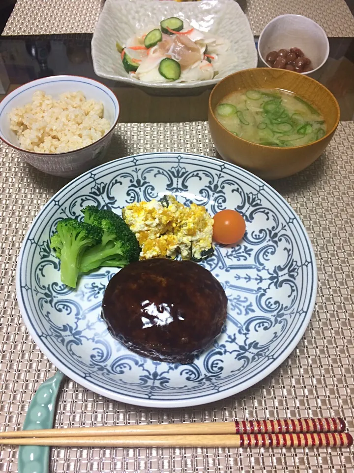 Snapdishの料理写真:ハンバーグ|キャリーさん