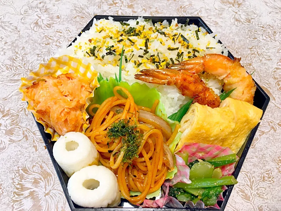 今日のガッツリ息子弁当|37(*ˊ˘ˋ*)♪さん