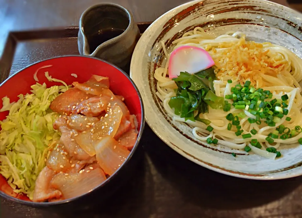 Snapdishの料理写真:五島饂飩・米沢豚丼|toshi,I🍴さん