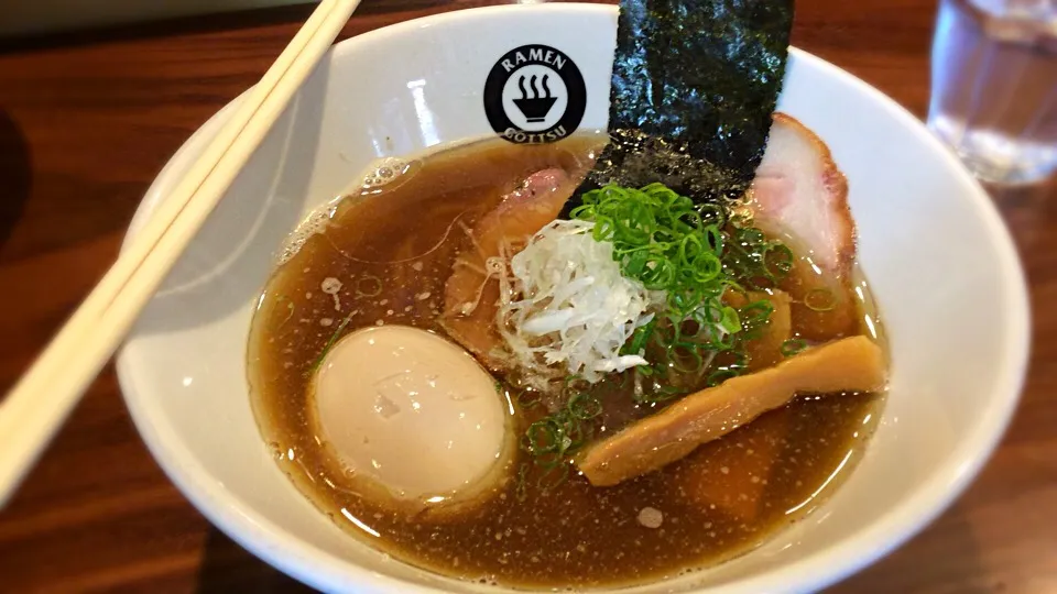 今年も始めます😋年内にもう一度食べたっかシリーズ❗️第１弾はビブグルマンのラーメンGOTTSU 🍜|アライさんさん