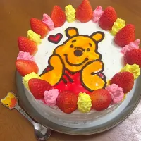 Snapdishの料理写真:スプーンで食べるホールケーキ♡|なおちゃんさん