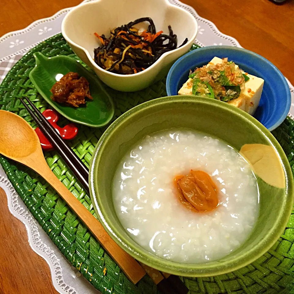 梅のお粥、ひじきの煮物、オクラ豆腐、ネギ味噌|Yuriさん