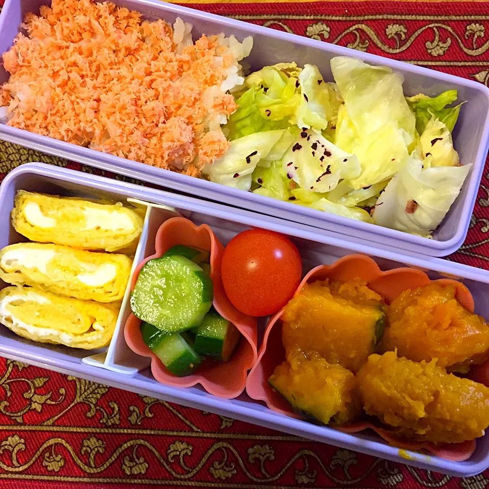 かぼちゃの煮物と鮭のほぐし身弁当|もえさん