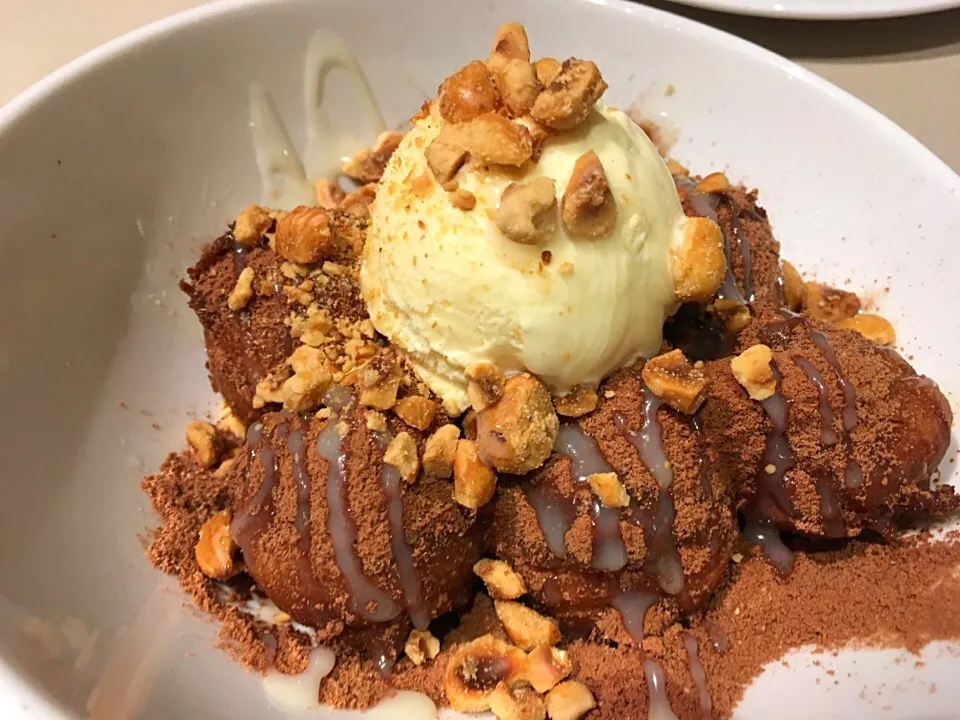 Banana donut with Milo and condensed milk  @ redpan|Ong Sor Fernさん