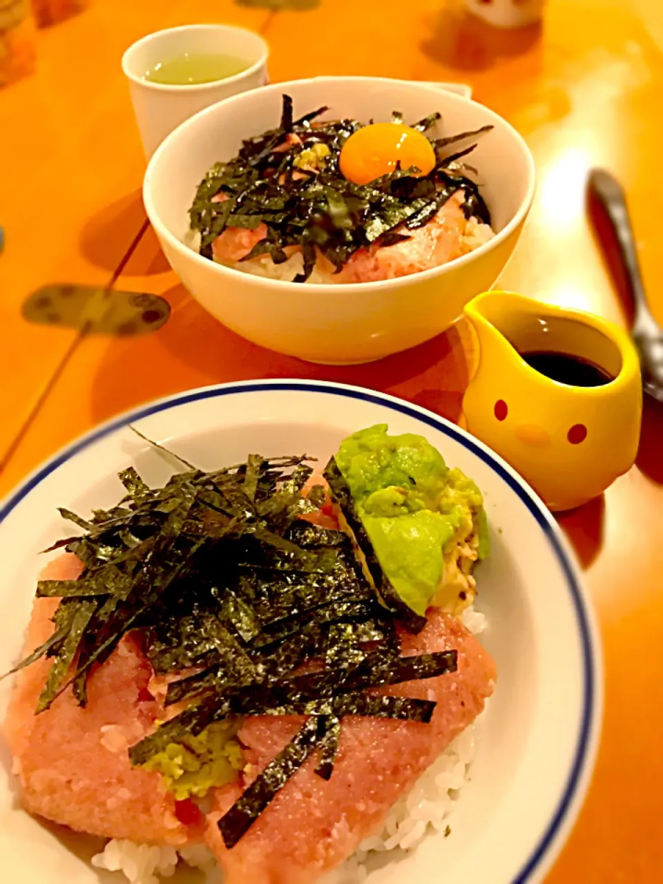 鮪 玉子🐣かけ丼   鮪アボカド🥑丼  お茶🍵|ch＊K*∀o(^^*)♪さん