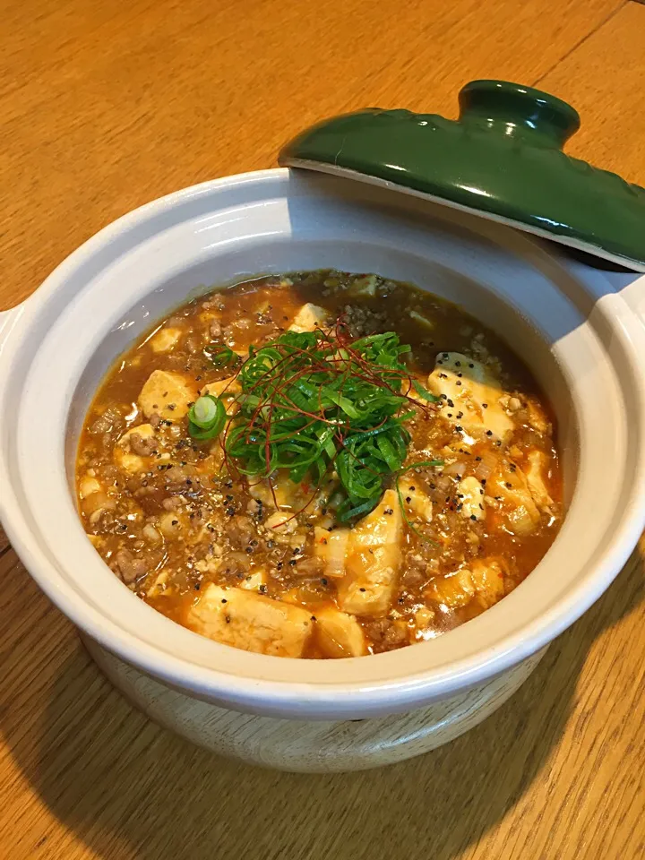 土鍋でグツグツ  麻婆豆腐|まつださんさん