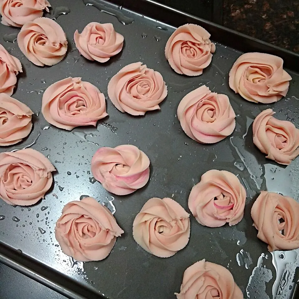 rose shortbread cookies|paulaさん